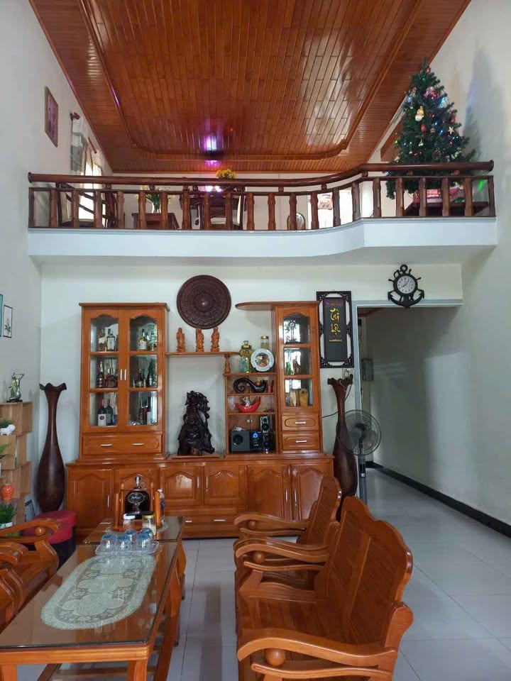 Nhà Mặt Tiền Hùng Vương, Đăk Hà - 110m², Sẵn Sàng Vào Ở Ngay!