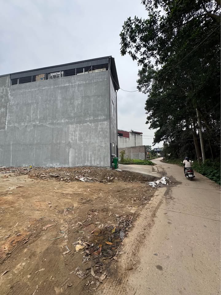 Đất nền Đường Tròn Bắc Sơn, Thái Nguyên 110m² - Hướng Nam, Giá 2 tỷ