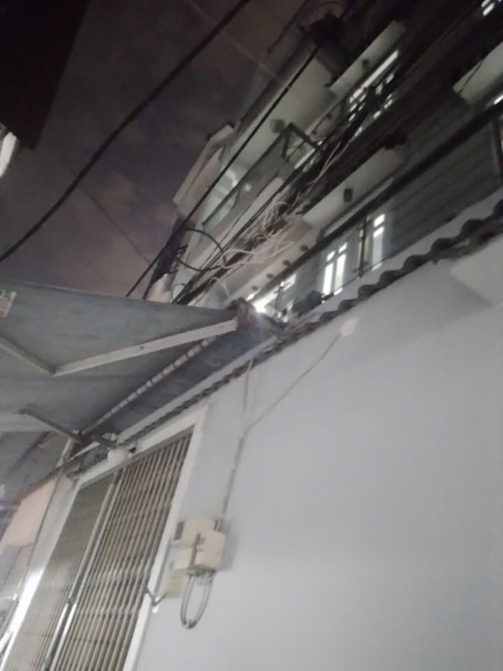 Nhà riêng Đường Chiến Lược Bình Tân 30m² - Ô tô vào tận nhà, giá 8 triệu!