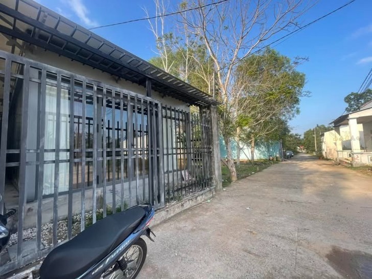 Nhà riêng Phú Quốc 120m² - Sổ đỏ sẵn, ô tô vào tận nhà!