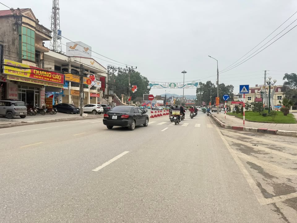 Nhà riêng Chùa Hang 147,8m² - Sổ hồng sẵn, ô tô vào tận nhà!