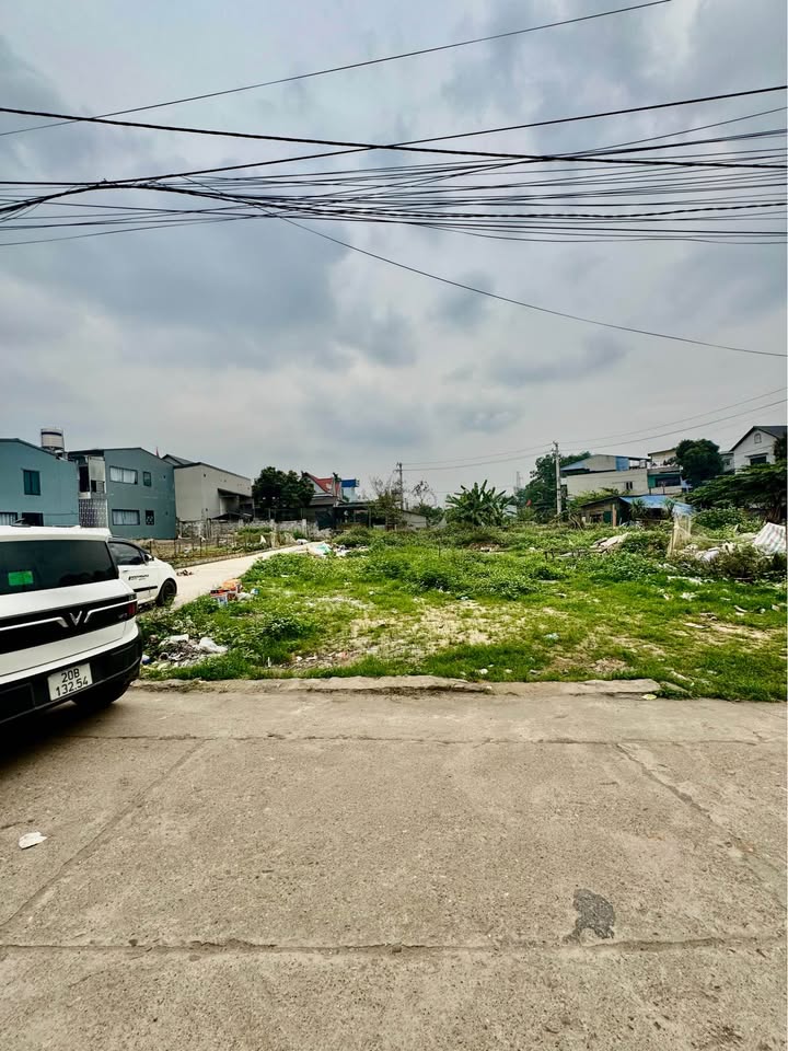 Bán Gấp Đất Nền Vĩnh Yên 82m² Full Thổ Cư - Giá 1.95 Tỷ