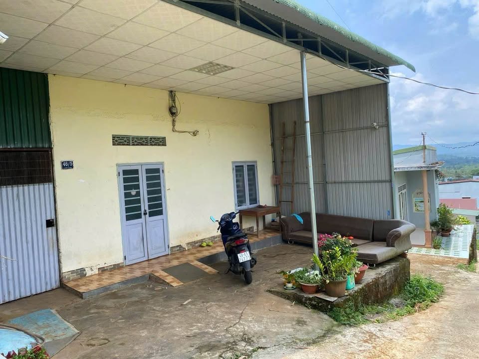 Cho thuê nhà 3PN hẻm 46 Lam Sơn, Bảo Lộc - Giá 2 triệu/tháng