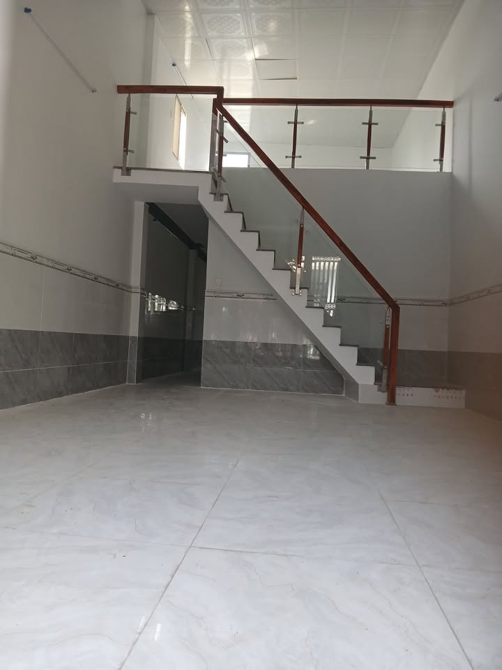 Nhà riêng Hẻm 3 Kênh Trung Ương, Bình Chánh 52m² - Sẵn sàng ở ngay!