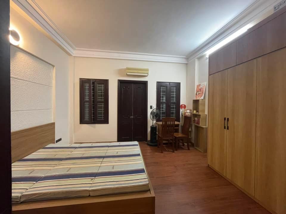 Cho thuê phòng Full nội thất Nguyễn Khánh Toàn, Cầu Giấy 25m² - 3 triệu