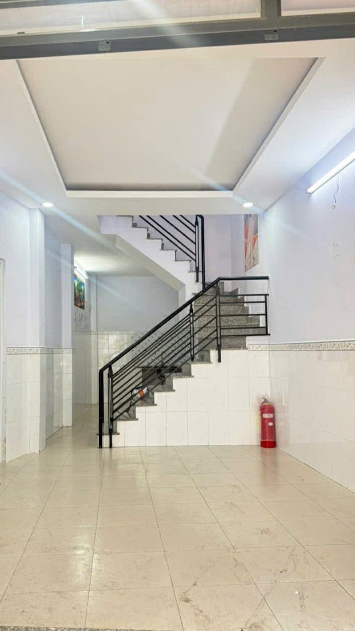 Nhà riêng Thủ Đức 50m² - Vạn Phúc, giá 4 tỷ tốt hiếm có!