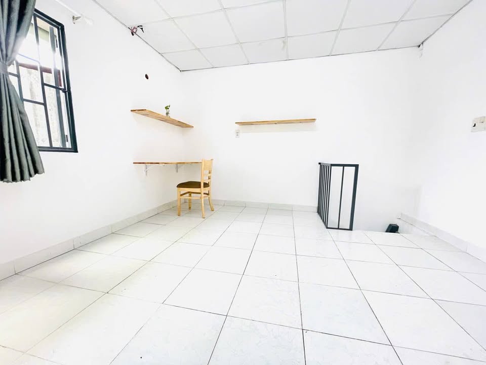 Nhà Riêng 35m² Lê Văn Lương, Nhà Bè - Sẵn sàng ở ngay chỉ 3.7 triệu!
