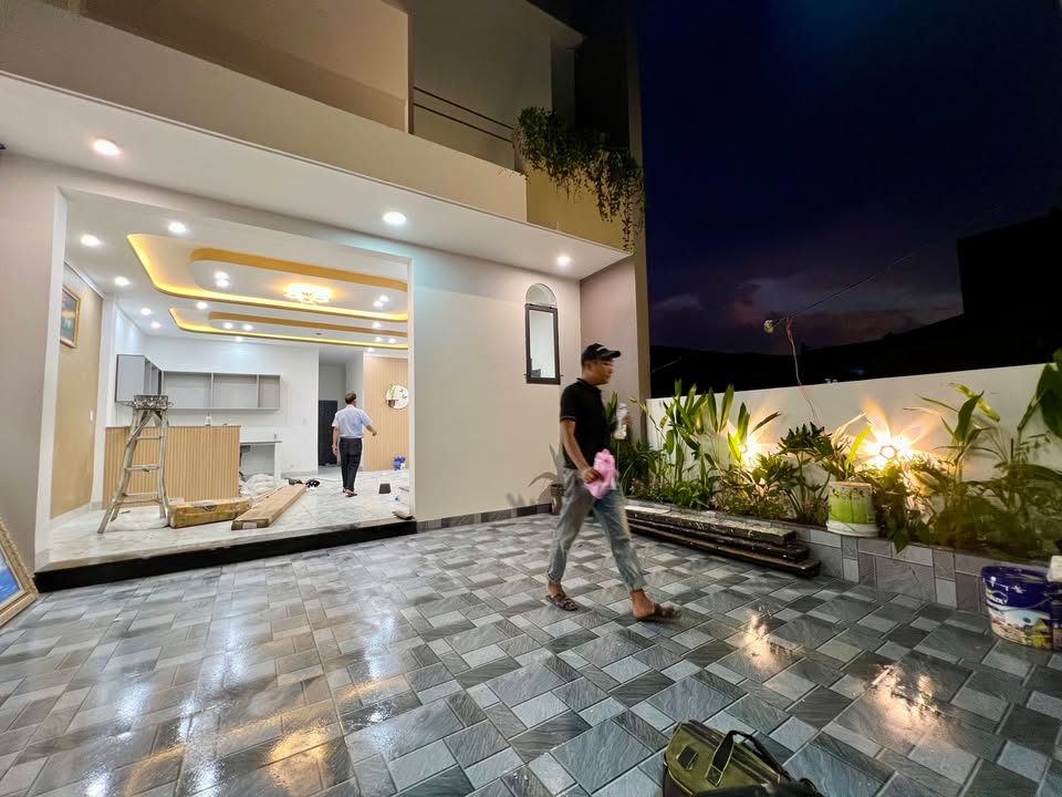 Nhà Riêng Bến Cát 96m² - Sổ Hồng Sẵn, Chính Chủ Bán Gấp!