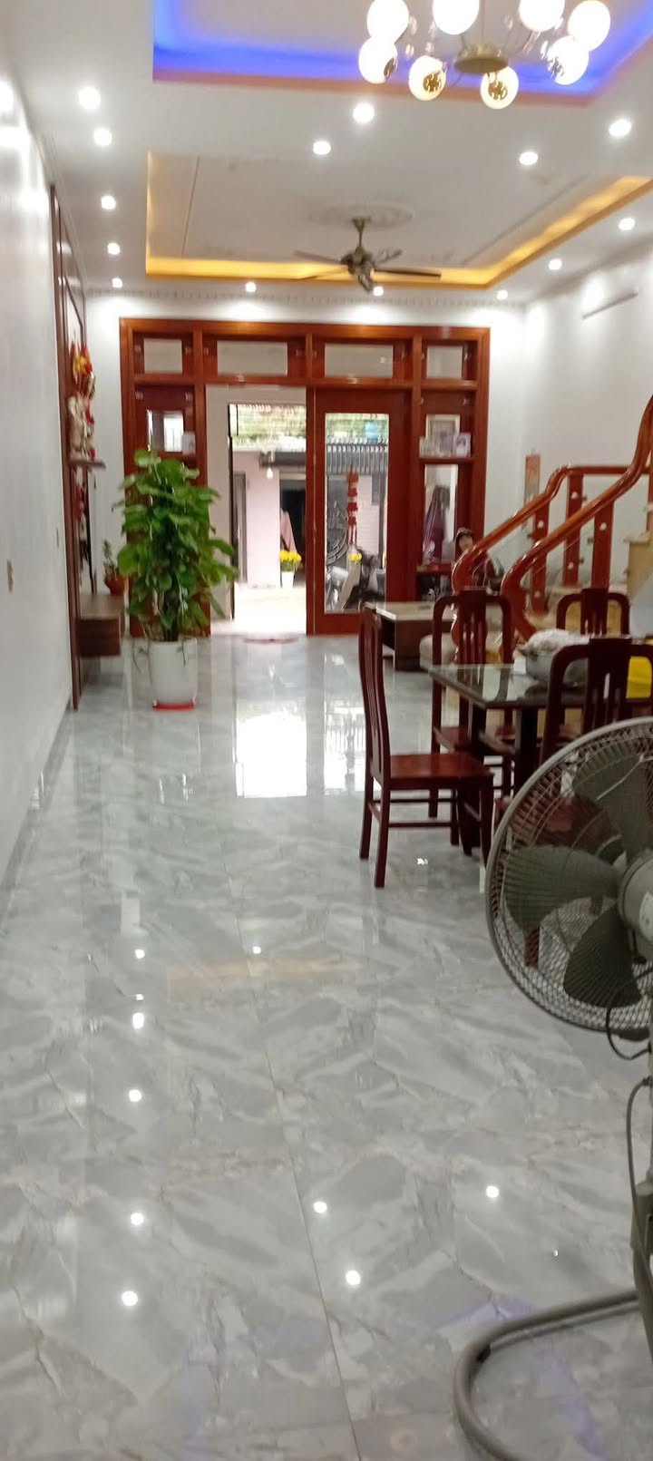 Nhà 2 Tầng 100m² Sầm Sơn - Cách Biển 300m - Chỉ Hơn 2 Tỷ