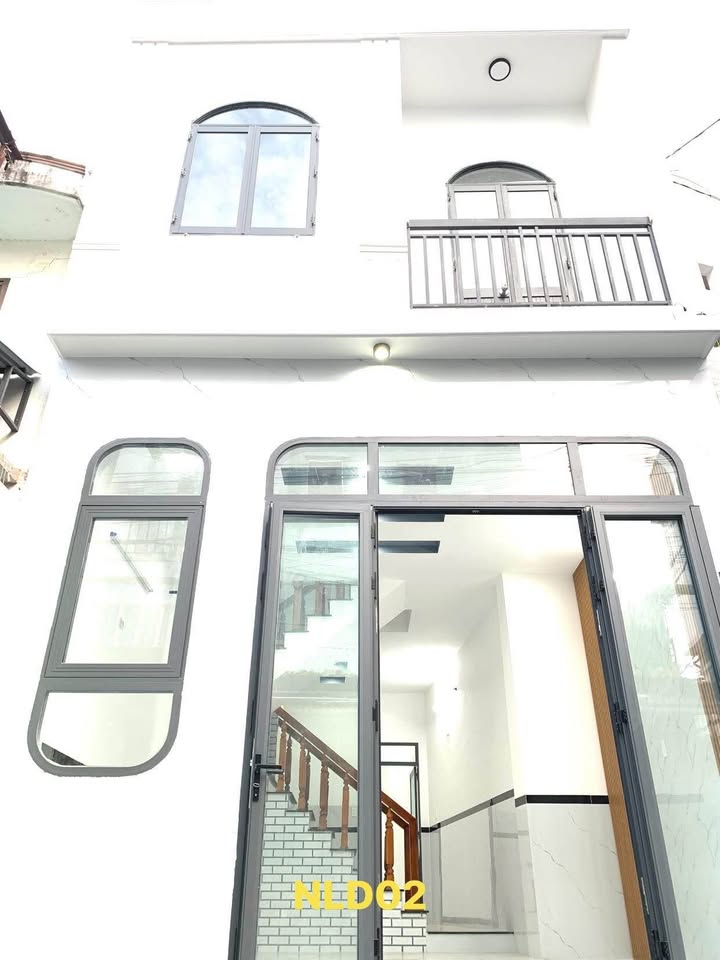 Nhà 2 Tầng Hẻm Thị Nại, Quy Nhơn 51.7m² - Giá 2 Tỷ Sẵn Ở Ngay!