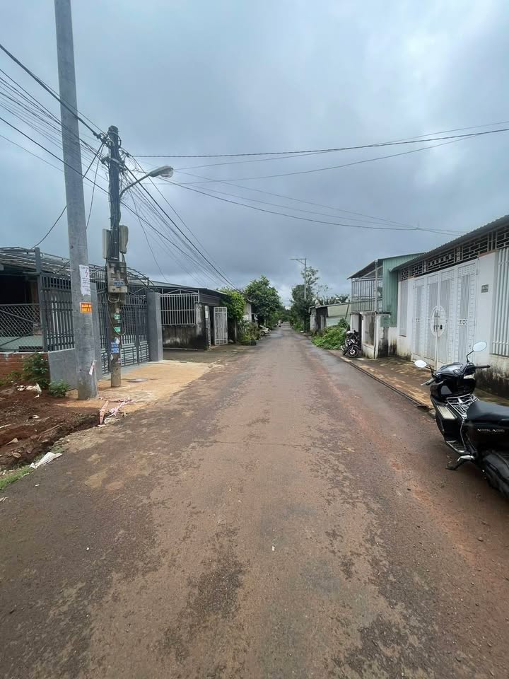 Đất nền Pleiku 451m² giá 3.6 tỷ - Sổ đỏ chính chủ, nở hậu đẹp!