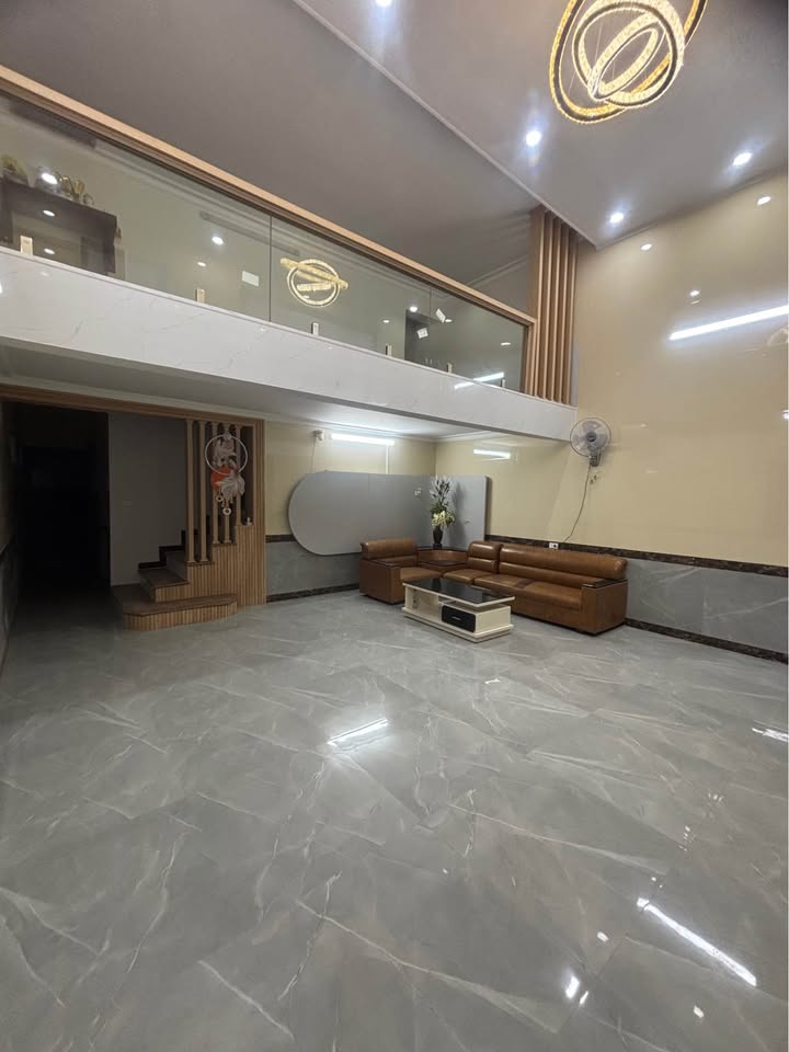 Nhà 2 Tầng Tống Duy Tân, TP Thanh Hóa 103m² - Trung tâm, Giá tốt 3.x Tỷ