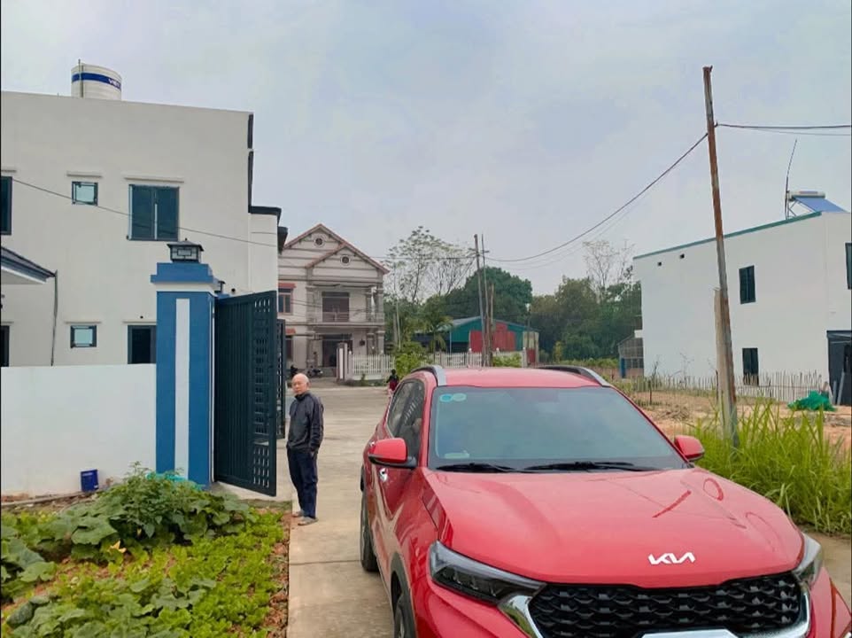 Đất nền Tự Nhiên - Thường Tín 40.3m² Sổ đỏ chính chủ, ô tô đỗ cửa