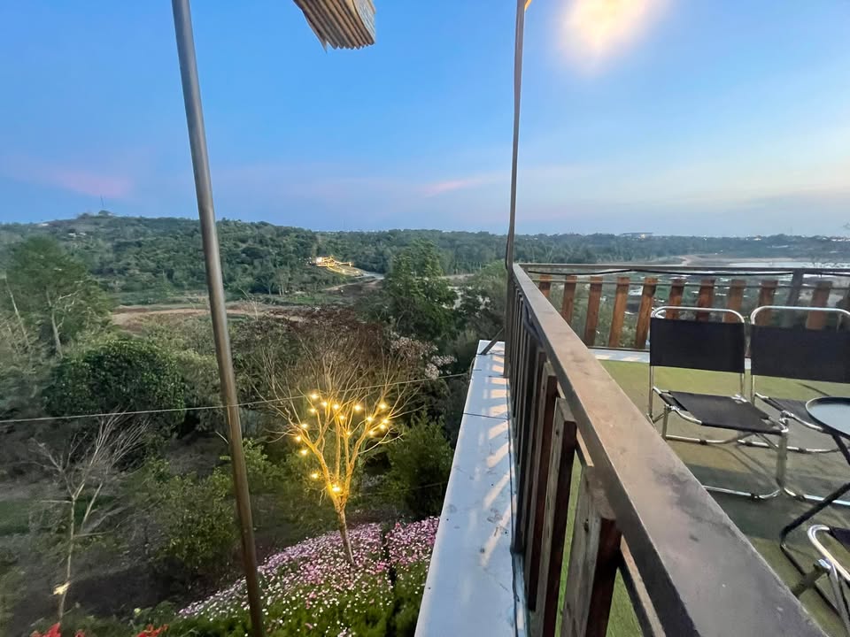 Nhà giấy tay hơn 100m² gần Chợ Đê, ĐH Tây Nguyên - Giá 7.x Tỷ