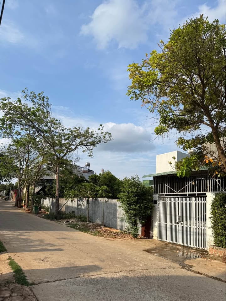 Bán Đất Tặng Nhà Mặt Tiền Lưu Quang Vũ, BMT - 41.3m², Giá 3.9 Tỷ