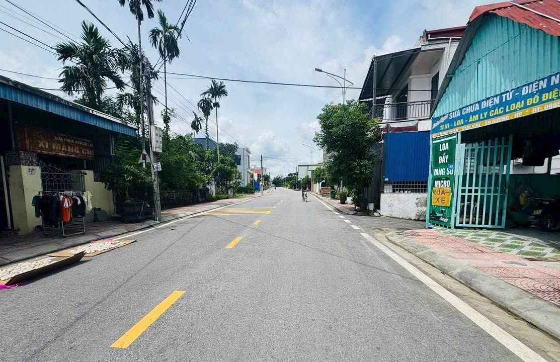 Nhà Phố Cách Hạ, Nam Sơn 55m² - Mặt Tiền Kinh Doanh Vô Đối!