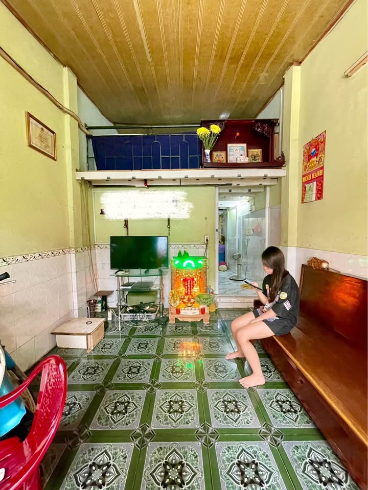 Nhà lô Quận 8 37m² giá 4.4 tỷ - Hẻm rộng ô tô vào tận nhà!