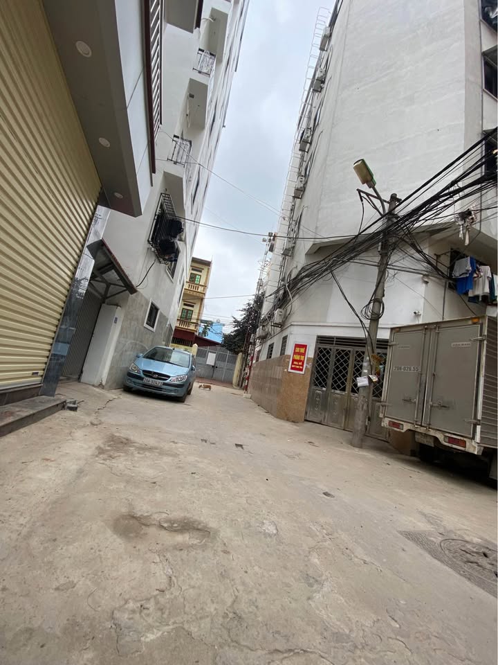 Nhà 3 tầng 64m² Tây Tựu, Bắc Từ Liêm - Ô tô đỗ cửa, Sổ đỏ vuông vắn