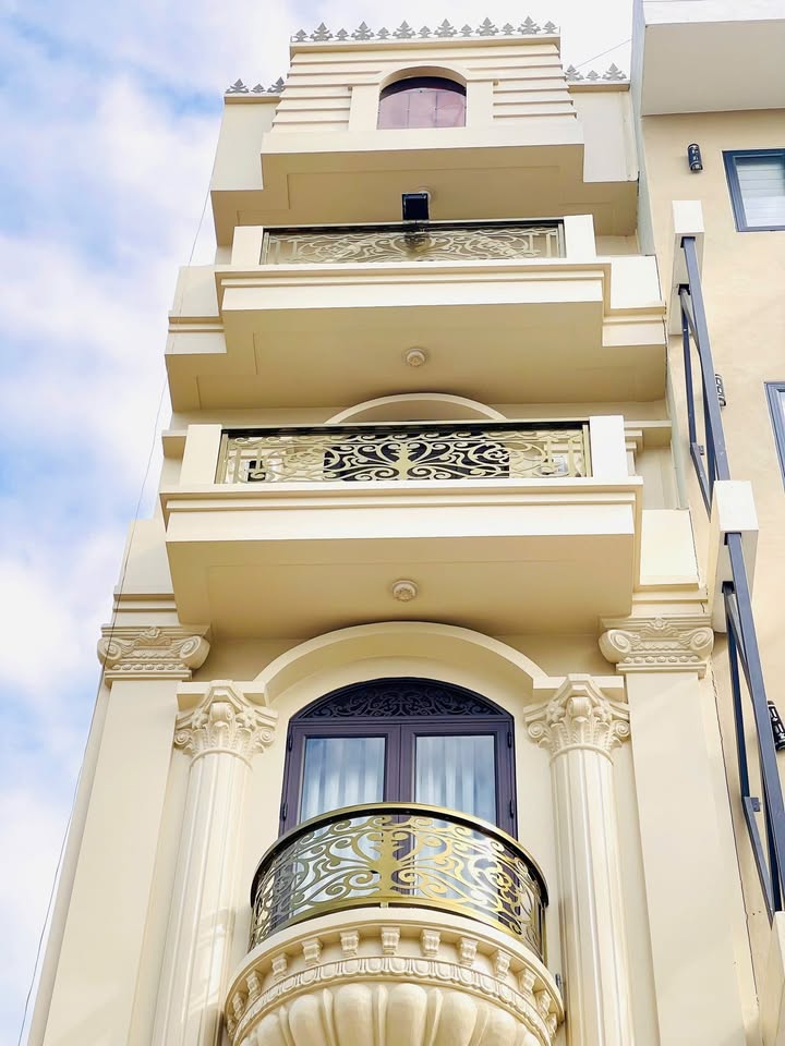 Nhà 5 Tầng Thang Máy 48.7m² - Khu Phân Lô Thiên Lôi, Hải Phòng