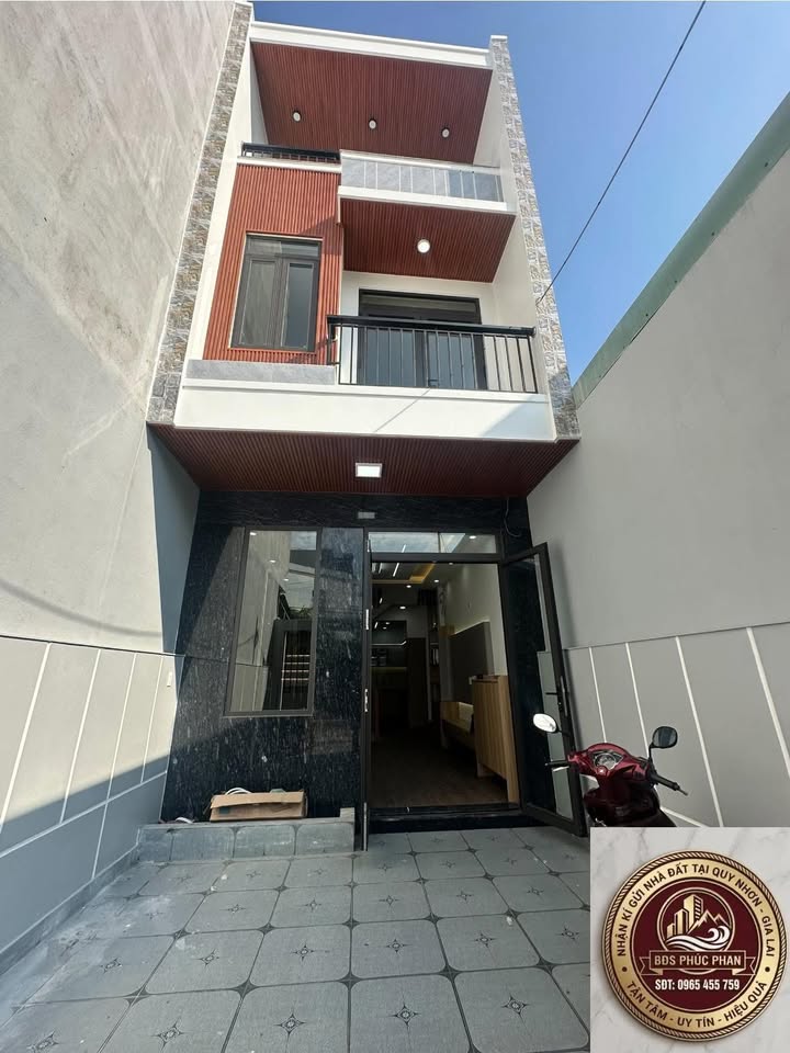 Nhà Phố Trần Phú, Quy Nhơn 81m² - Mặt tiền kinh doanh đắc địa!