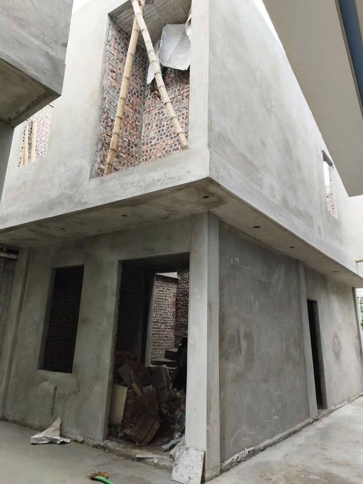 Nhà Riêng Quảng Phú, 47m² giá 1.85 tỷ - Ô tô tận sân, 2 mặt tiền!