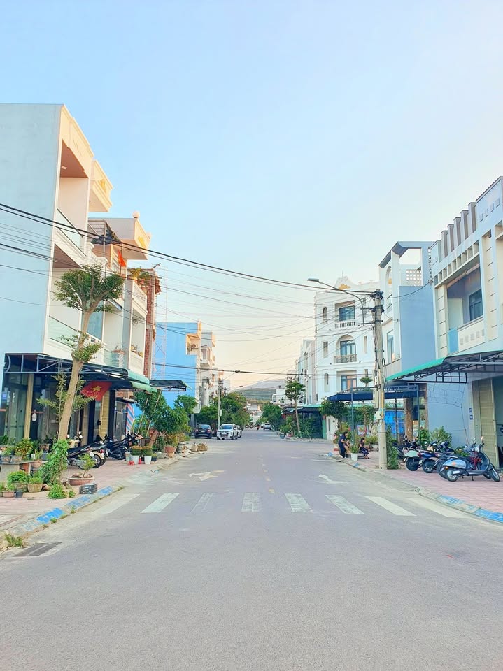 Bán Đất Mặt Tiền Lý Chính Thắng Quy Nhơn 80m² - Giá 3.7 Tỷ