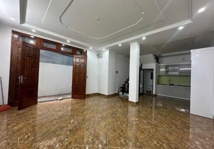 Nhà riêng Ngõ Quỳnh, Hai Bà Trưng 40m² giá 7.8 tỷ - Sổ hồng sẵn