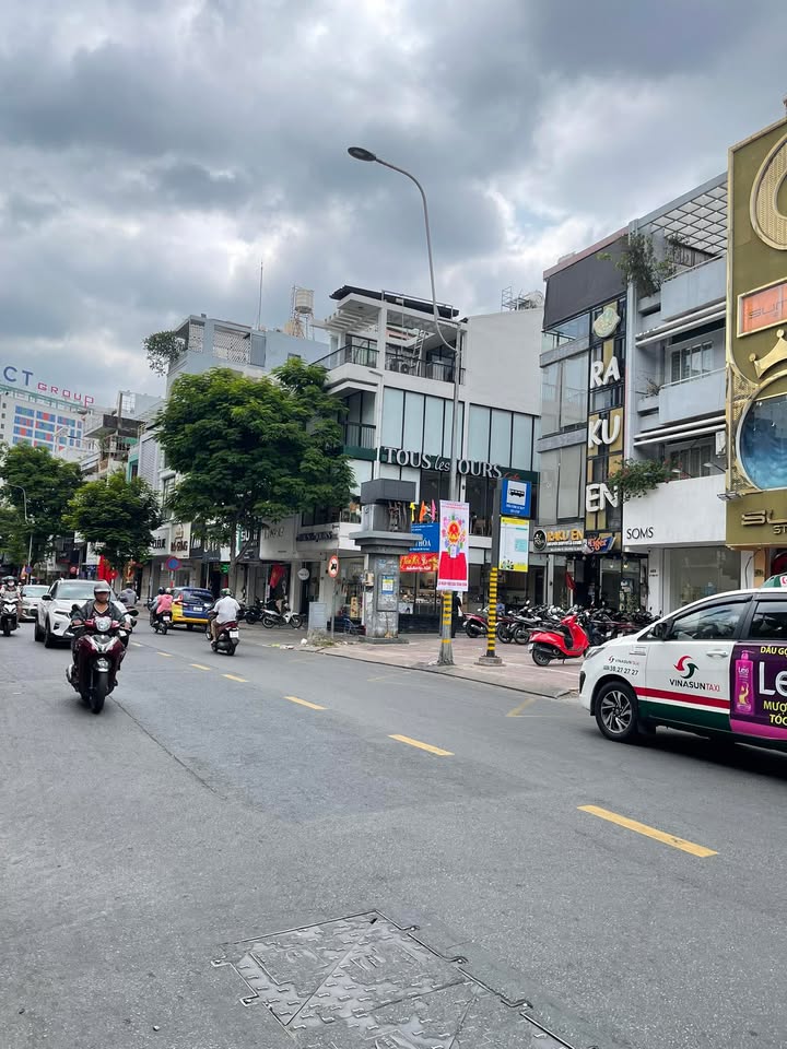 Nhà Trần Hữu Trang, Phú Nhuận - 37m² - 7 Tỷ - 4PN - Sẵn Sổ