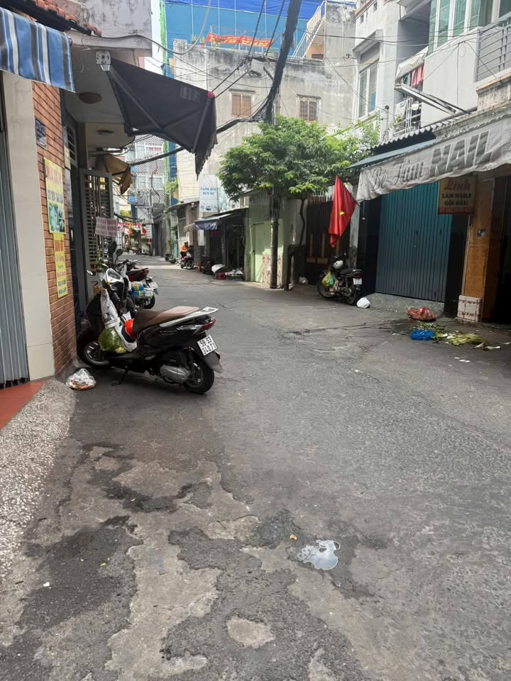 Nhà phố Phan Đình Phùng, Phú Nhuận 38m² 5.7 tỷ - Sổ hồng chính chủ!