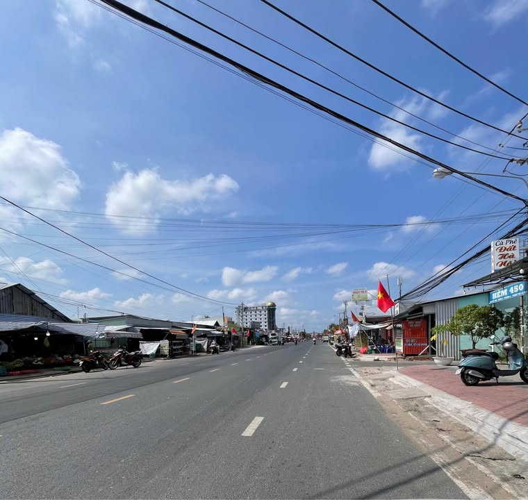 Nhà 94m² Đường số 2, Sóc Trăng - Giá 1.3 Tỷ, Sổ Hồng Sẵn