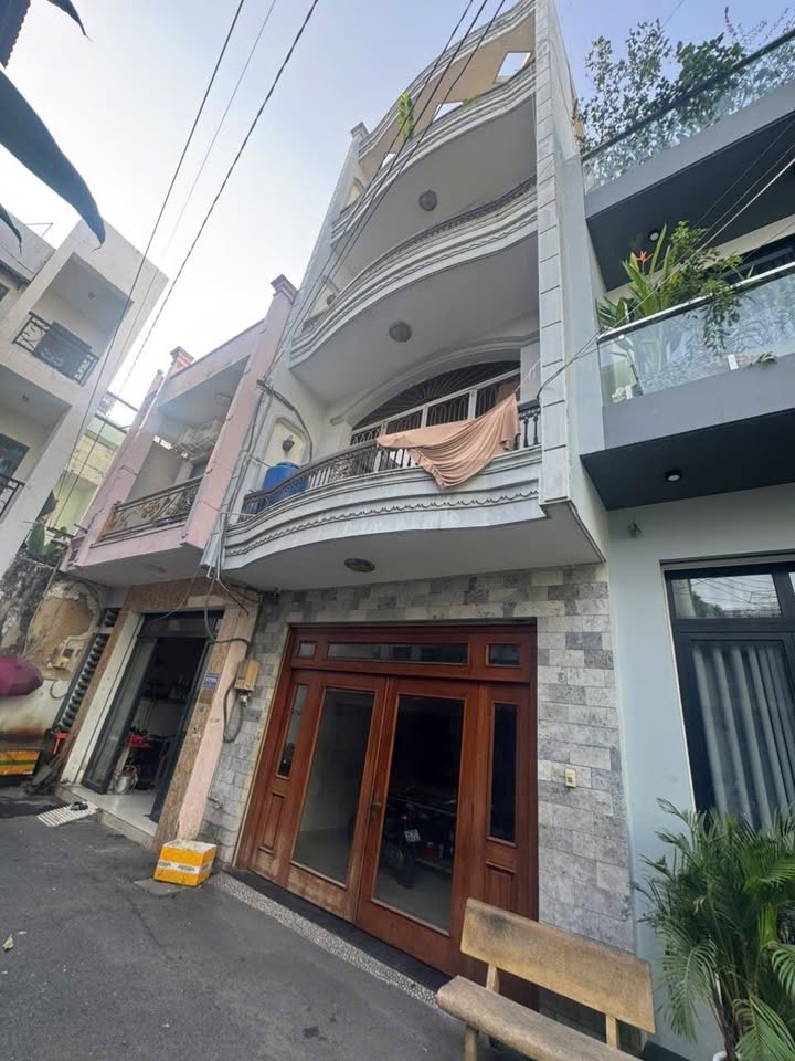 Nhà Phố Tân Sơn Nhì, Tân Phú 75m² giá 15 triệu - Vị trí đắc địa!