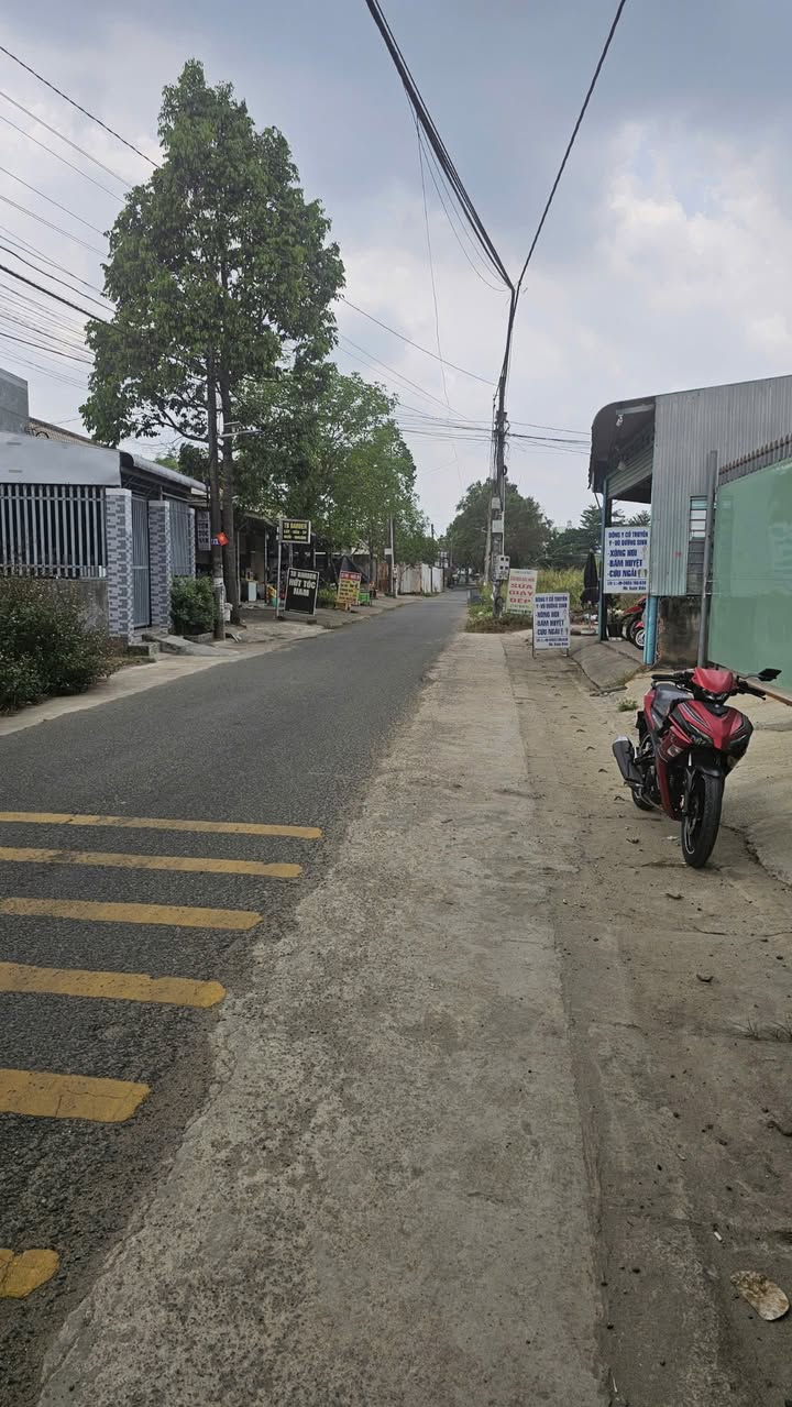 Nhà phố Bửu Hòa, Biên Hòa 100m² - Mặt tiền kinh doanh sầm uất!