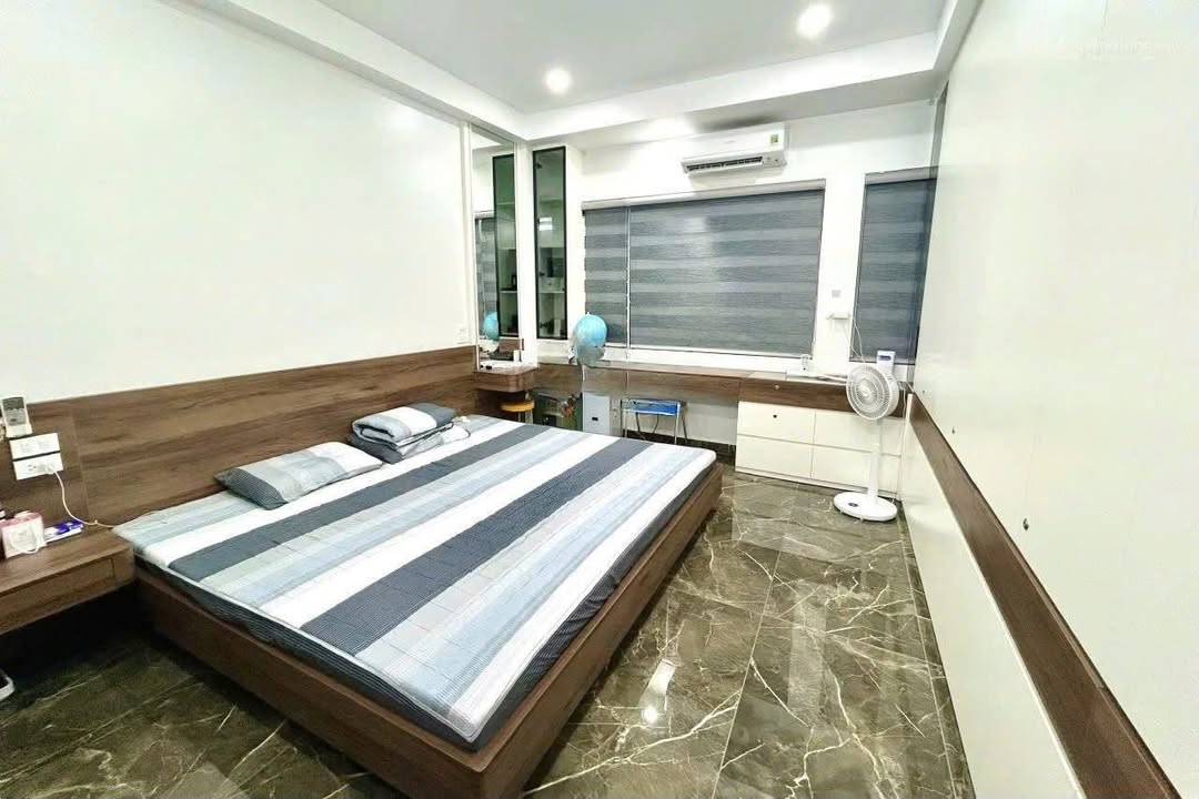 Nhà 5 Tầng Nguyễn Lam, Long Biên - Full Nội Thất, 32m² - 7.1 Tỷ