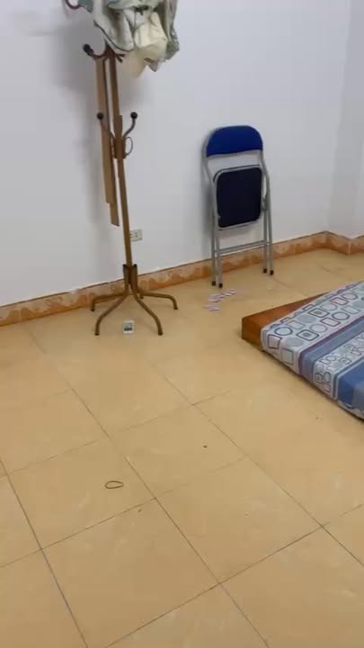 Cho thuê phòng trọ gần ĐH Thương Mại, Cầu Giấy - 2.5 triệu/tháng