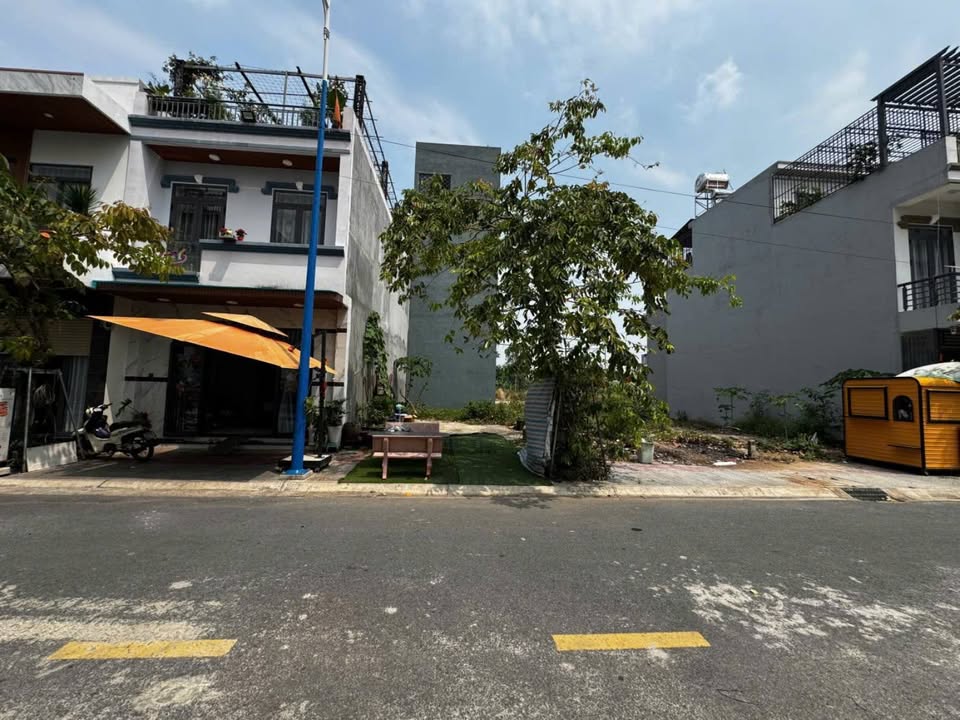 Đất nền TĐC Đông Hòa C Dĩ An 62.5m² giá 4 tỷ - Sổ đỏ chính chủ