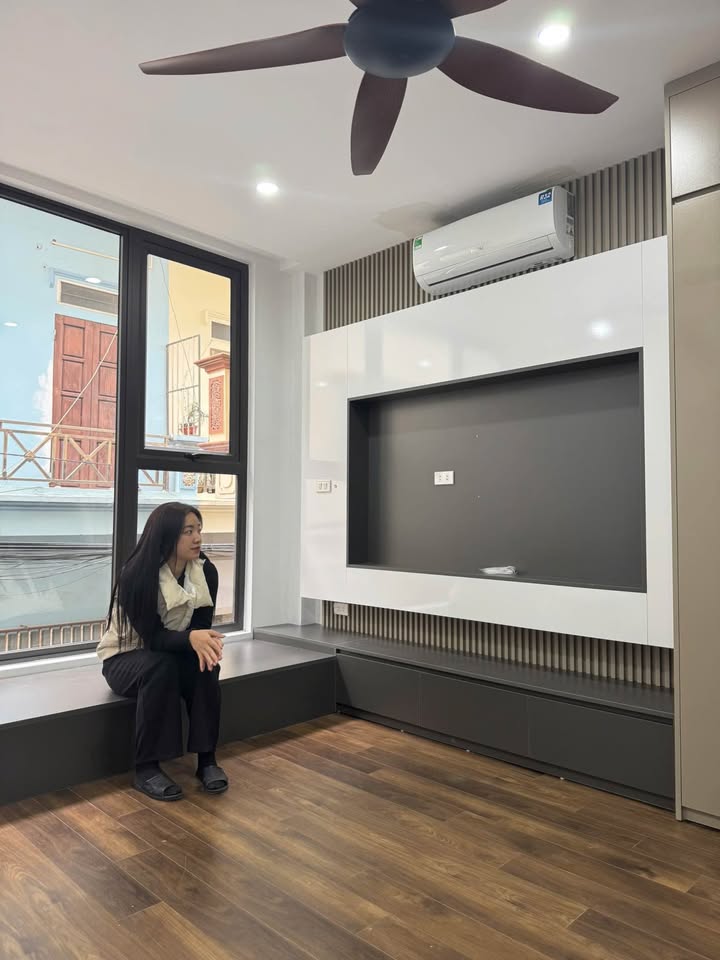 Nhà 5 Tầng Phương Canh 30m² - Ngõ Thông Ô Tô Tránh - 6 Tỷ