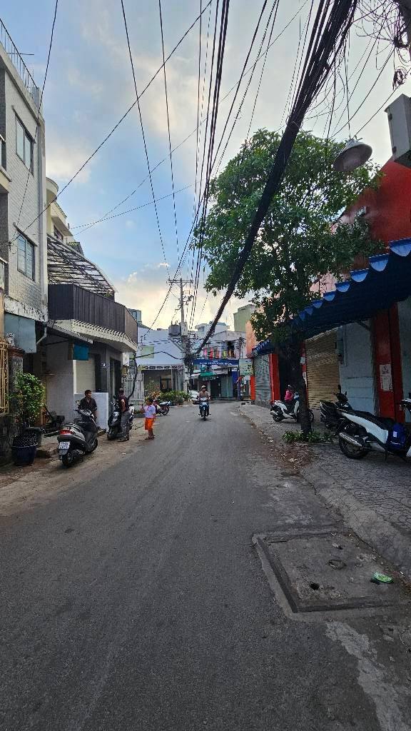 Nhà Phố Mặt Tiền Hoàng Xuân Nhị 89m² giá 8 tỷ - Kinh doanh đắc địa!