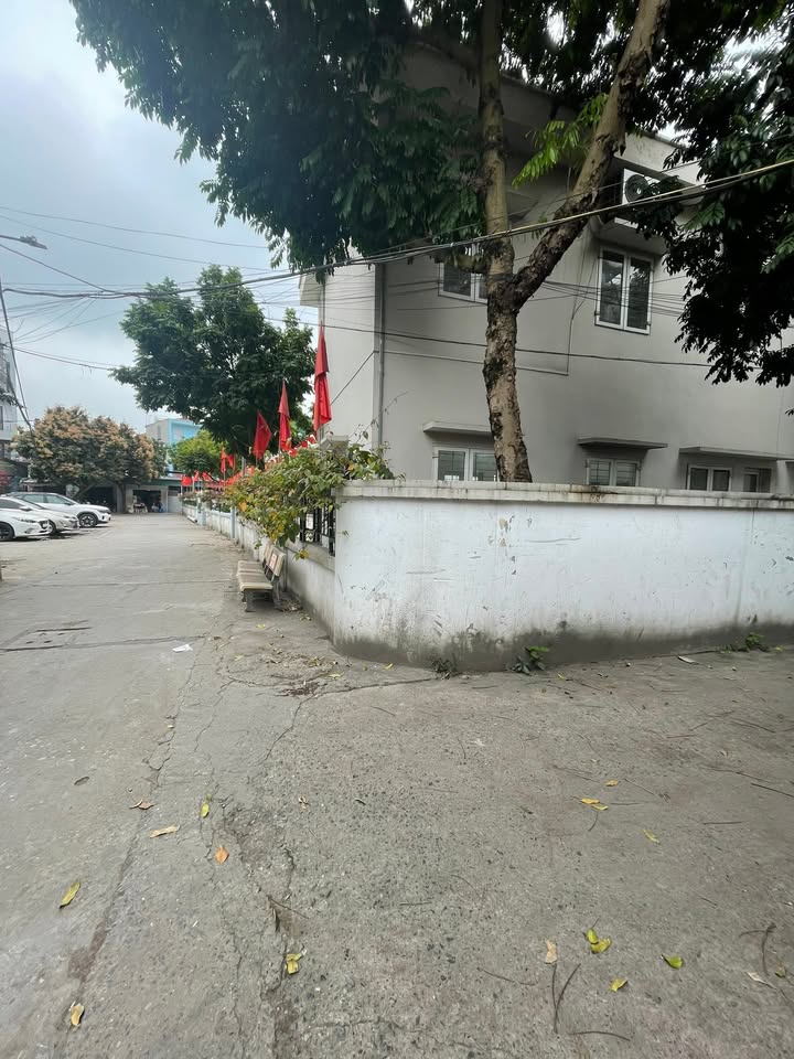 Bán đất Thạch Bàn, Long Biên 65m² - Sổ đỏ chính chủ, ô tô vào nhà