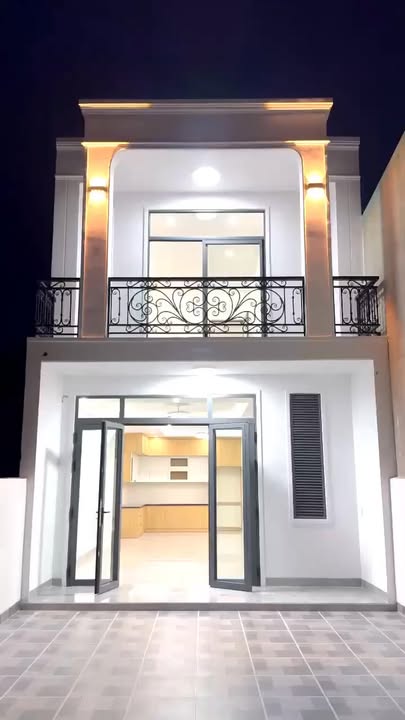 Nhà Riêng Bến Cát 100m² giá 2.35 tỷ - Sẵn sàng ở ngay!