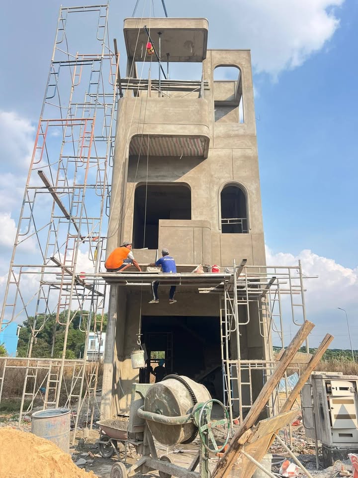 Nhà 3 Tầng KDC Tuấn Điền Phát, Tân Uyên - 72m², Full Nội Thất, 3.2 Tỷ