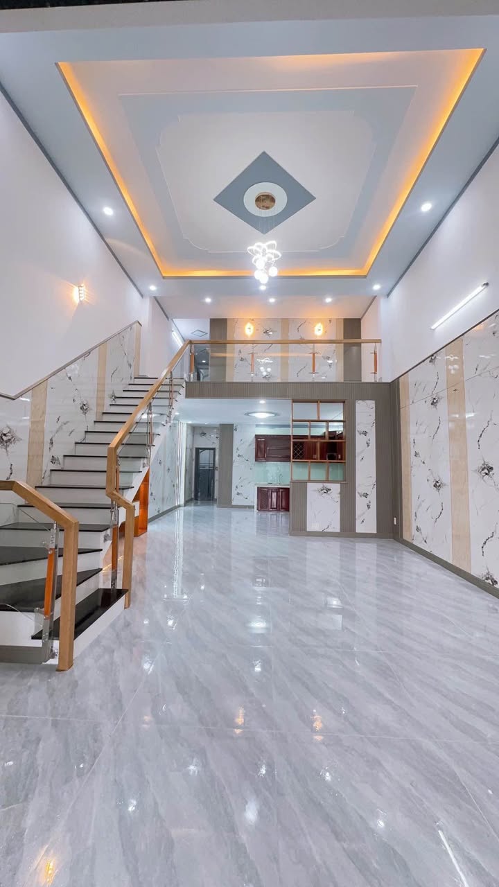 Nhà Mặt Tiền Kinh Doanh Phường Dĩ An - 123m² - 5.2 Tỷ TL