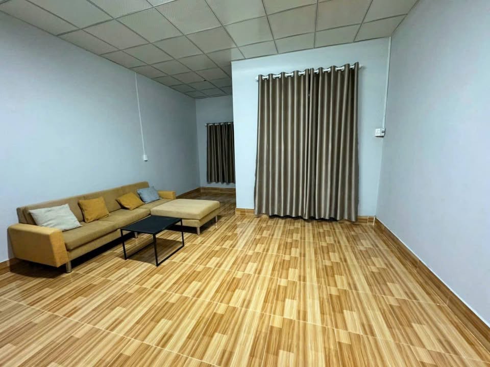 Bán Gấp Nhà Kho Hố Nai 3, Trảng Bom - 140m², 2 Mặt Tiền Ô Tô