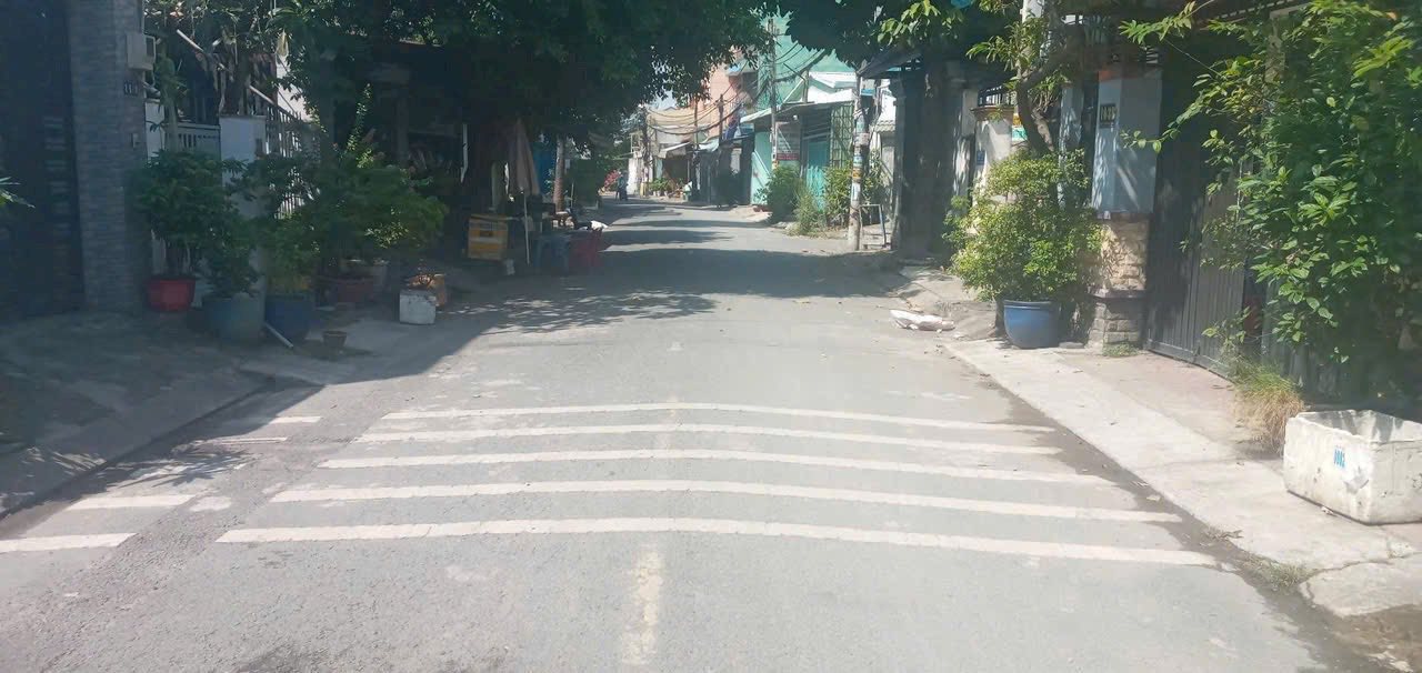 Nhà Phố Mặt Tiền Bà Điểm Hóc Môn 140m² - KD Đa Ngành Nghề - 4.8 Tỷ