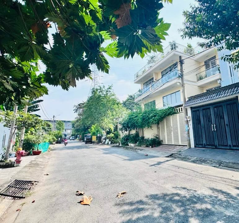 Đất Biệt Thự Nguyễn Văn Bá, Thủ Đức - 126m² Sổ Đỏ Full Thổ Cư, 15 Tỷ