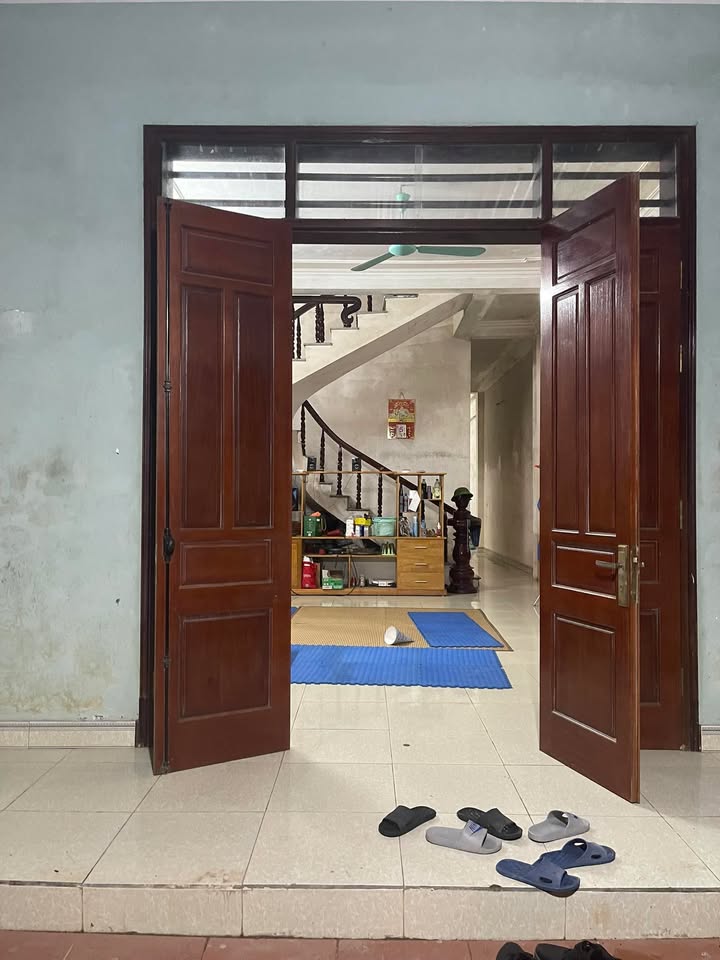 Nhà Riêng Cao Ngạn 120m² giá 2 tỷ - Giá tốt hiếm có!