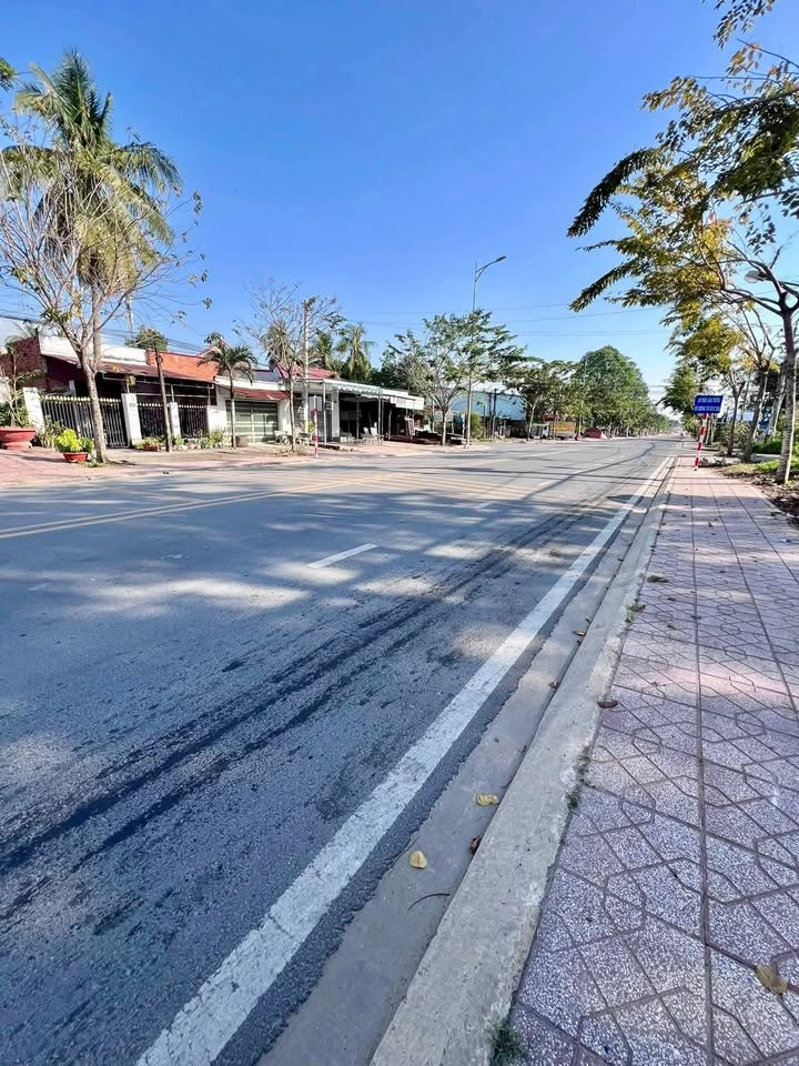 Đất Mặt Tiền Phạm Hùng, Tây Ninh - 550m² Kinh Doanh Đắc Lợi