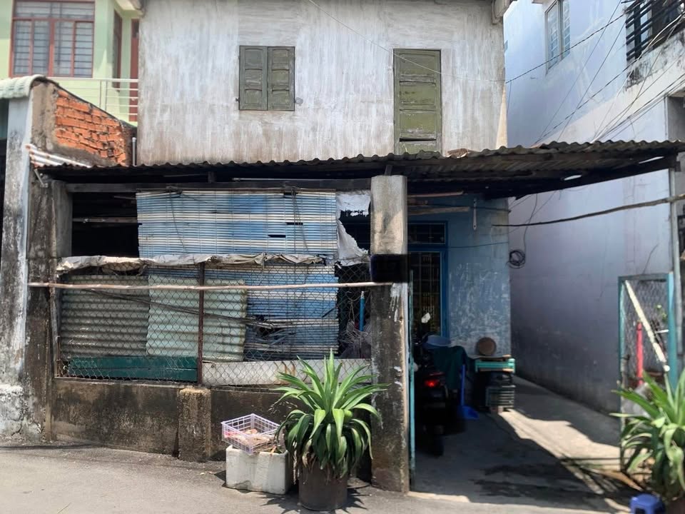 Nhà riêng Linh Xuân, Thủ Đức 160m² - Hẻm xe hơi, ô tô vào tận nhà!