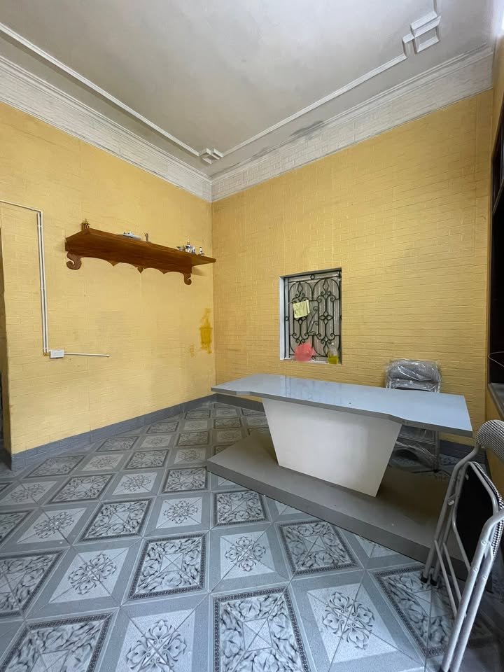 Mặt tiền Hoàng Thị Loan, TP Vinh - Nhà 2PN full nội thất, giá 5 triệu/tháng