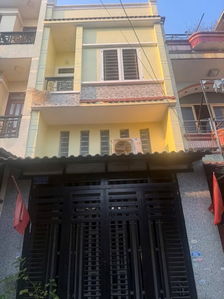 Nhà riêng Bình Tân 80m² giá 10 triệu - Ô tô vào tận nhà!