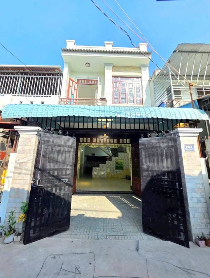 Nhà 2 Lầu 70m² Sổ Hồng Hoàn Công Gần Chợ Đông Ba - Giá 3.5 Tỷ